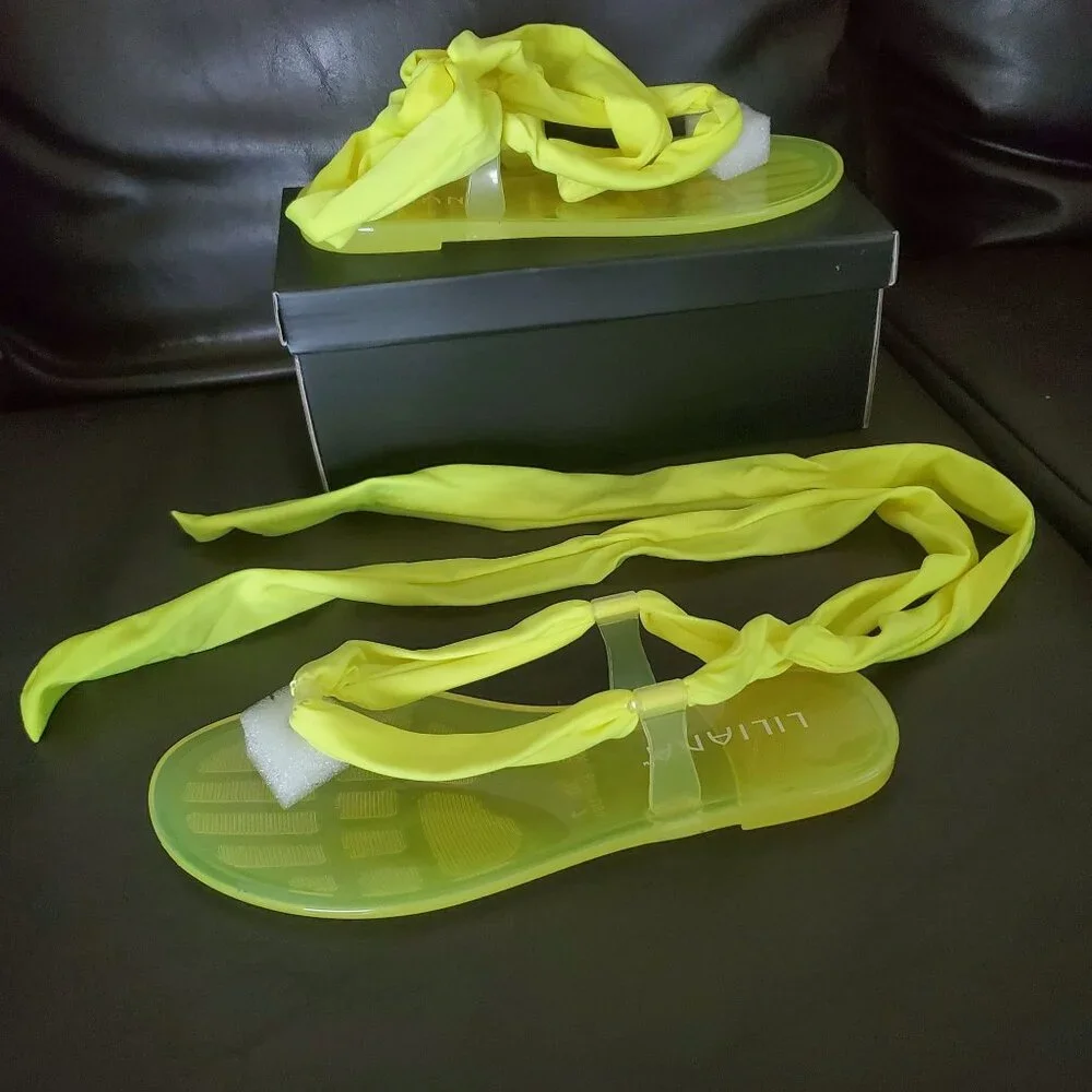 Liliana womens Flat Sandals Neon Yellow Color flat strappy Size‎ 6 New with box